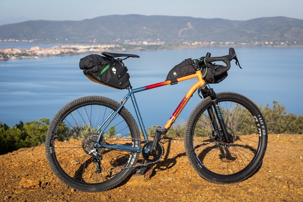 bombtrack hook adv